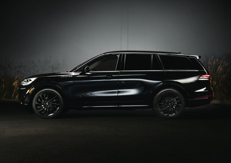 A 2024 Lincoln Aviator® SUV is shown in the Infinite Black exterior color | Griffin Lincoln in Tifton GA