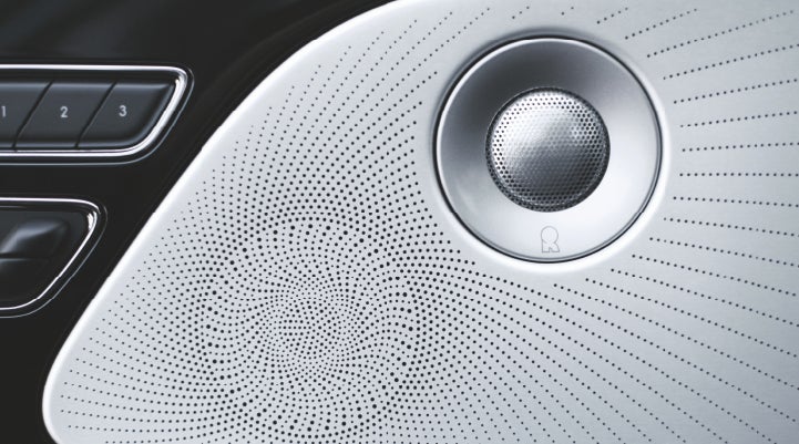 A stylish speaker cover of a 2024 Lincoln Aviator® SUV is shown | Griffin Lincoln in Tifton GA