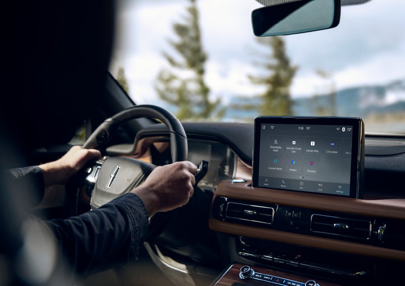 The center touch screen in a 2024 Lincoln Aviator® SUV is shown | Griffin Lincoln in Tifton GA